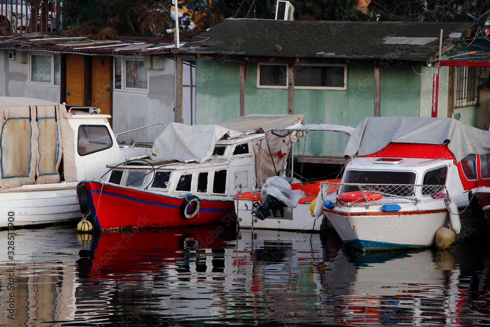 Obraz premium boats in harbor