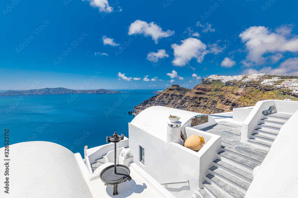 Obraz premium Wonderful views, Santorini, Greece. Luxury summer vacation background, honeymoon travel destination. White architecture over Santorini, tranquil caldera views