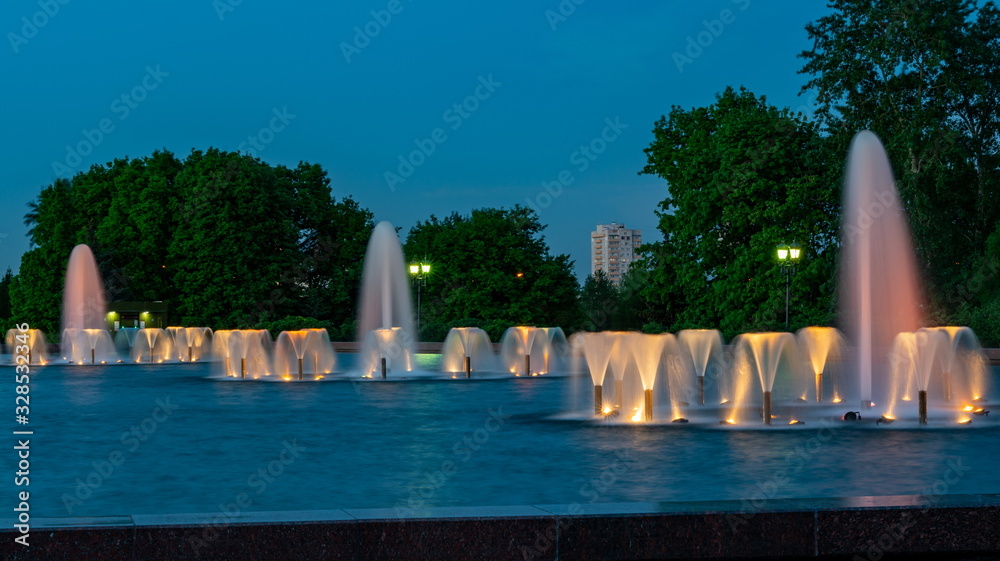 Illuminated night fountain