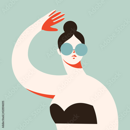 Minimalistic portrait of pretty girl on sea