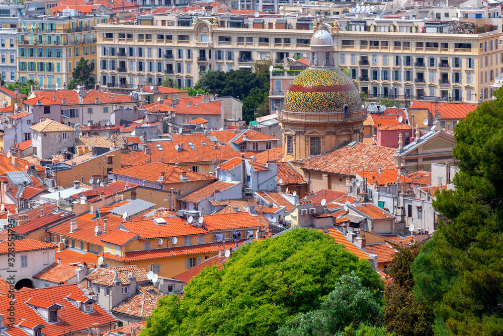 Obraz premium Nice. Aerial view of the old city on a sunny day.