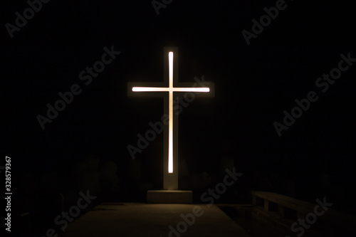 Leinwand Poster Glowing cross
