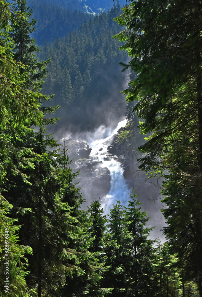 Φωτογραφία The Krimml Waterfalls (German: Krimmler Wasserfälle) are the highest waterfall in Austria