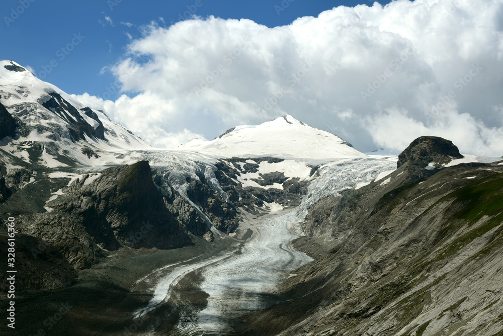 The Pasterze at approximately 8.4 kilometers (5.2 mi) in length, is the longest glacier in Austria and in the Eastern Alps.