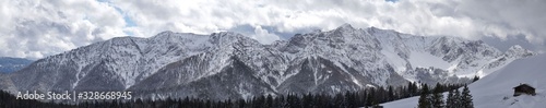 Großes Panorama der Sonnwendjochkette von Norden aus