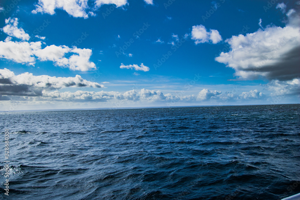 Obraz premium piękne morze ocean półwysep helski niebo i chmury 