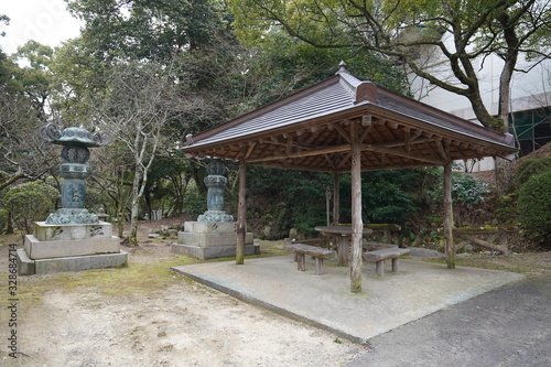 神社の休憩所