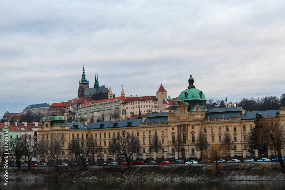 Fototapeta premium view of castle in prague