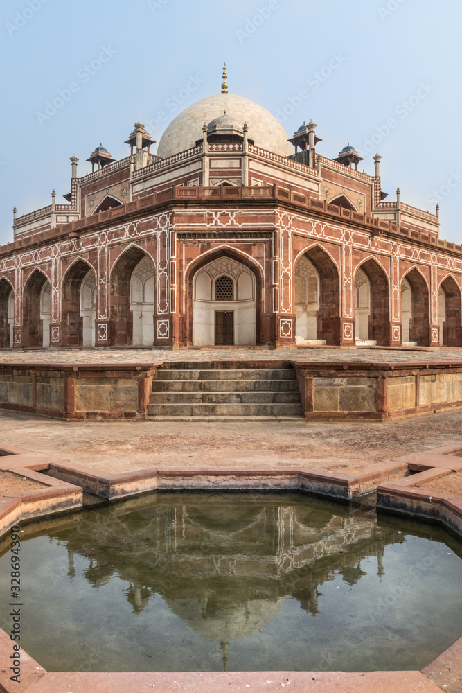 Obraz premium Mausoleum tomb