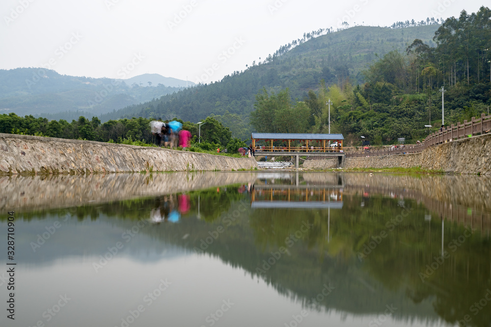 Fototapeta premium The countryside is beautiful, with clear water and beautiful pavilions