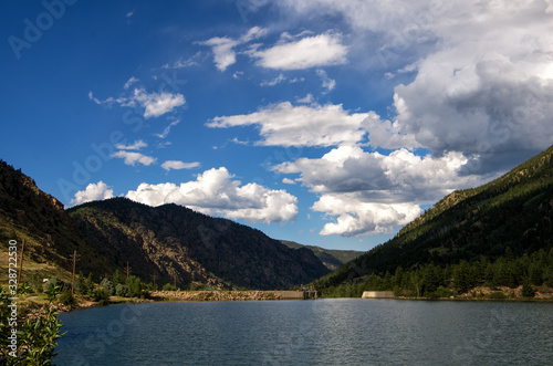 lake in mountains © Matt Hein