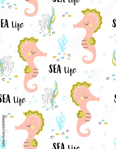 seamless pattern with cute seahorse isolated on white