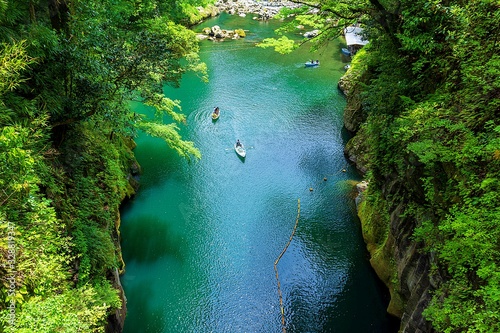 Photos 新緑写真　 壮大で絶景の高千穂峡 　天然記念物　日本　宮崎県Fresh green photography Spring season: magnificent
