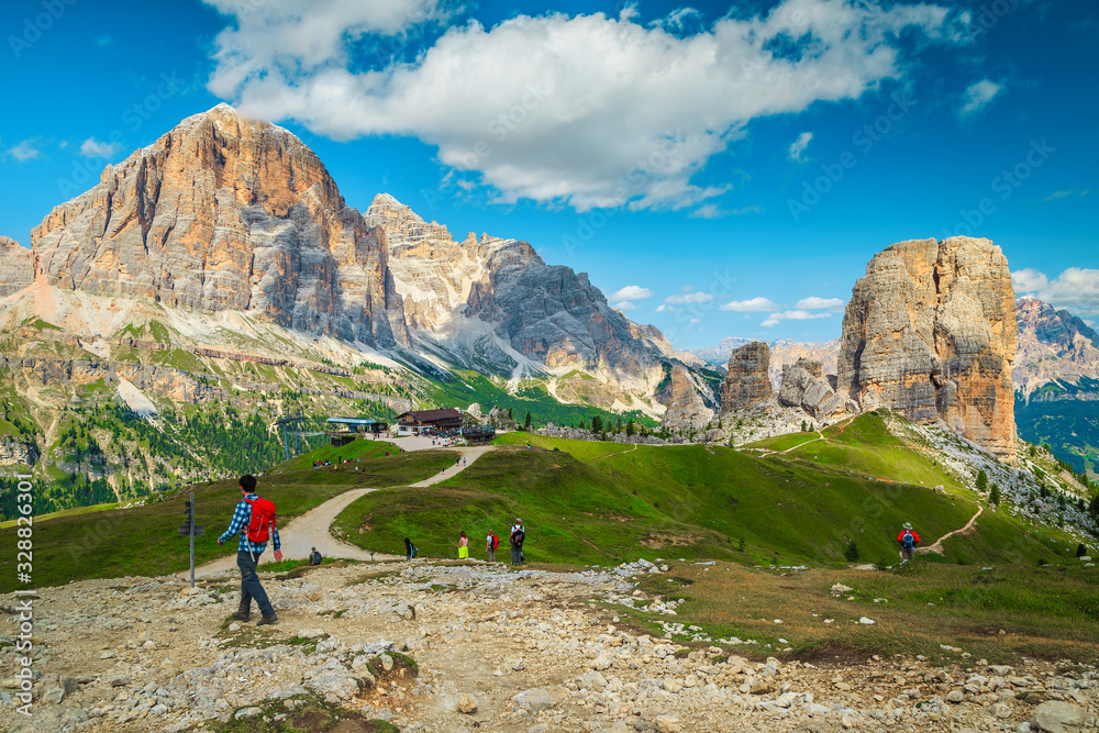 Obraz premium Popular hiking places near Cinque Torri cliffs, Dolomites, Italy, Europe
