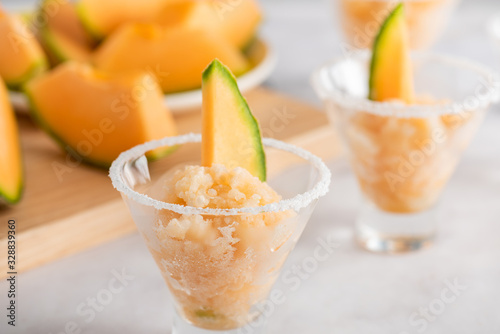 Cantaloupe Granitas photo