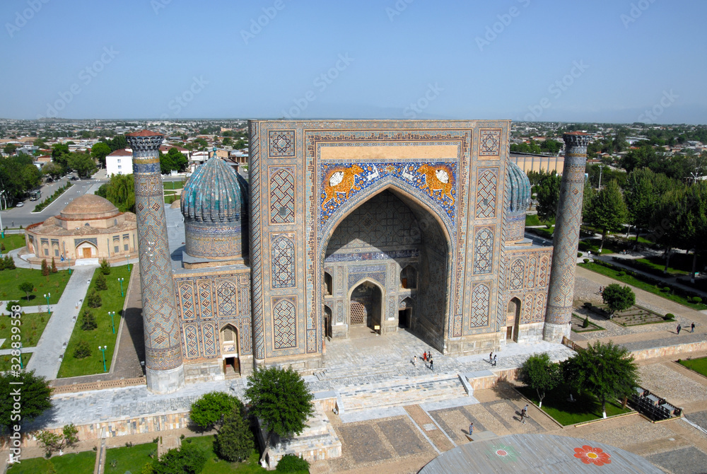 Sherdor Madrasah, Registon Square. Samarkand, Uzbekistan.