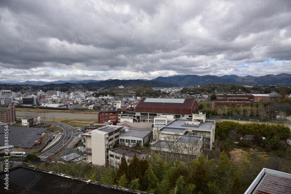 日本の岡山県津山市の町の風景