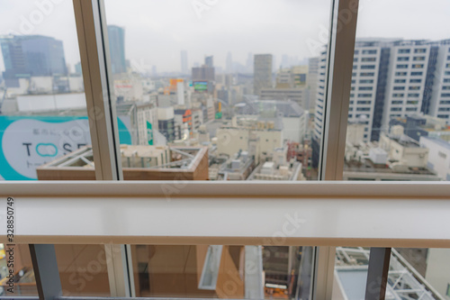 東京都渋谷区の高層ビルから眺める渋谷の街並み