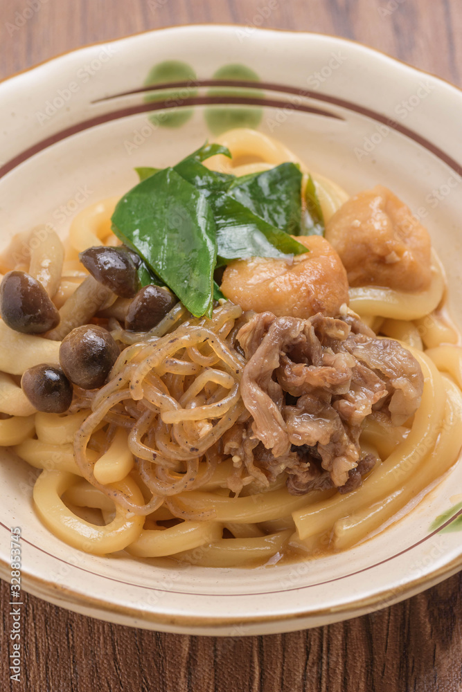 すき焼き風うどん