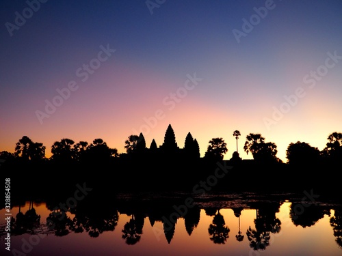 Sunrise at Angkor Wat © Melanie
