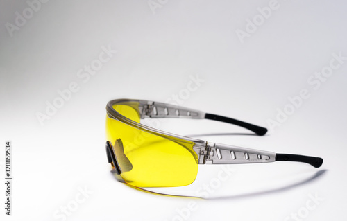 Construction glasses for eye safety . Means of individual protection of the person at work .