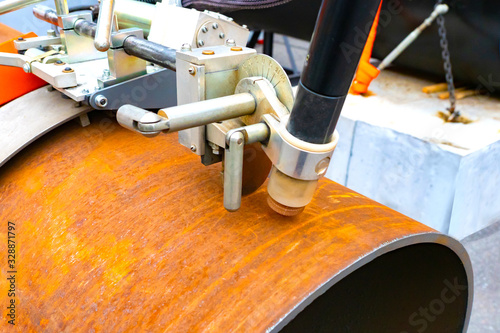 Cutting large diameter pipe...