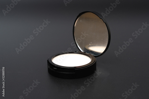 face cosmetic compact makeup powder