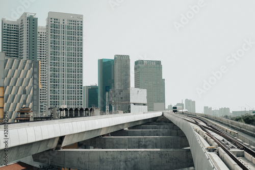 BTS sky train coming to station