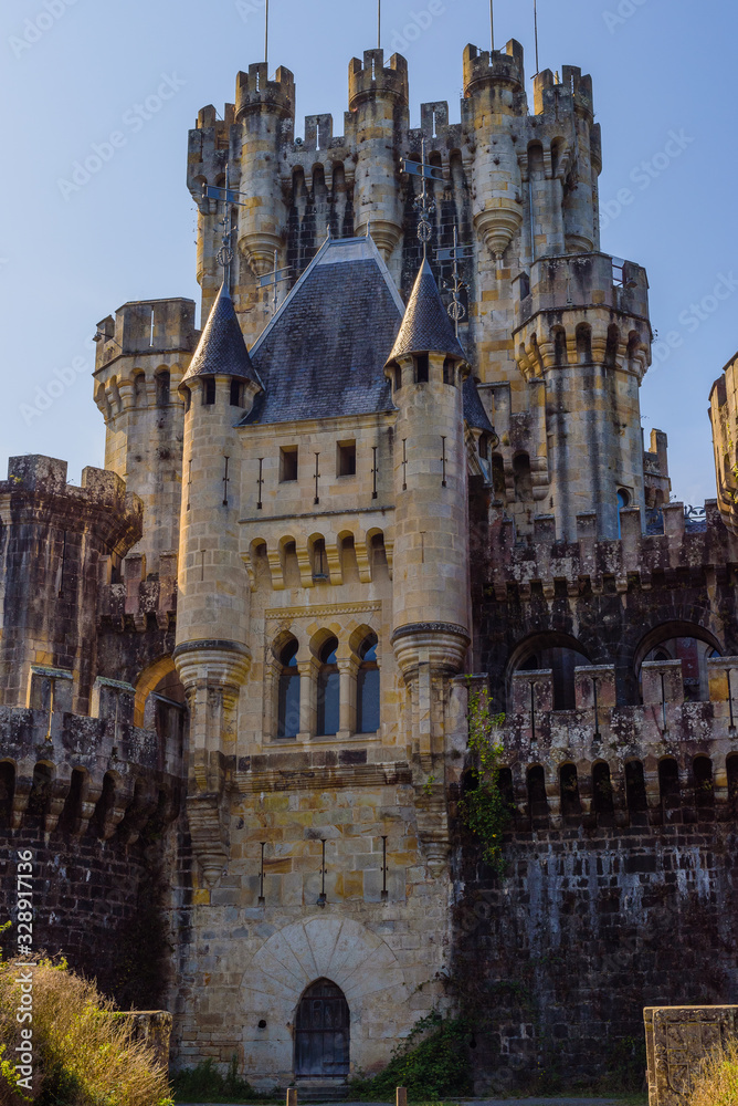 Butron Castle is one of the most impressive and beautiful medieval castles in the Basque Country.  Northern spain