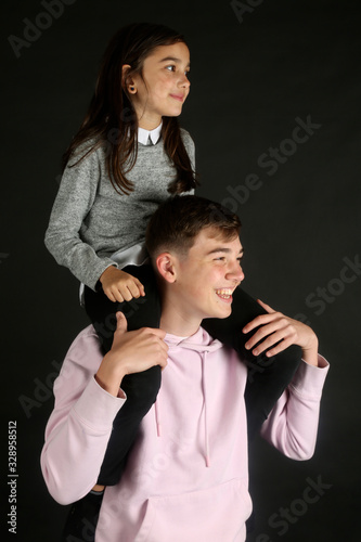 hermanos