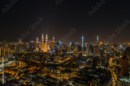 Canvas Print KUALA LUMPUR, September 11, 2019: Aerial Panoramic view of Kuala Lumpur, Malaysia during majestic sunrise