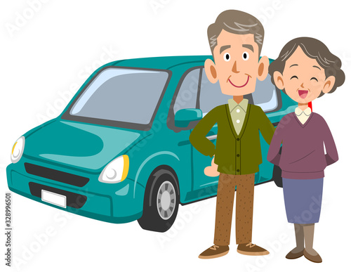 自動車とシニアの夫婦