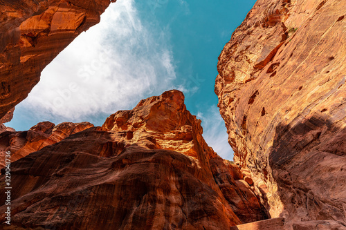 Passage through Sik canyon to the temple-mausoleum of Al Khaznen in the city of Petra in Jordan. 