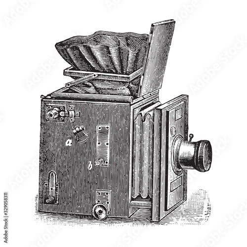 Old photo camera / vintage illustration from Brockhaus Konversations-Lexikon 1908