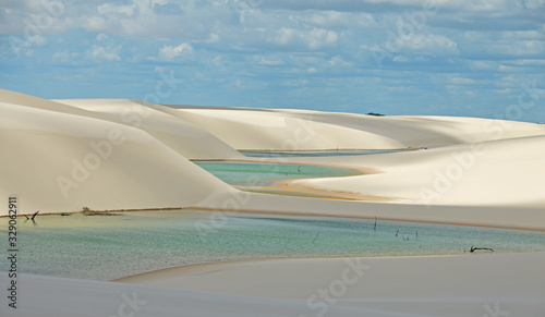 Fototapeta Naklejka Na Ścianę i Meble -  Curves And Lakes