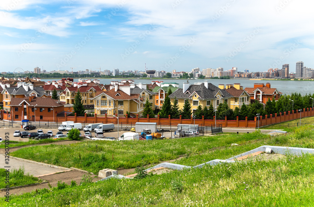 Φωτογραφία Elite low-rise housing, a panorama of the city of Kazan, the Palace Embankment i
