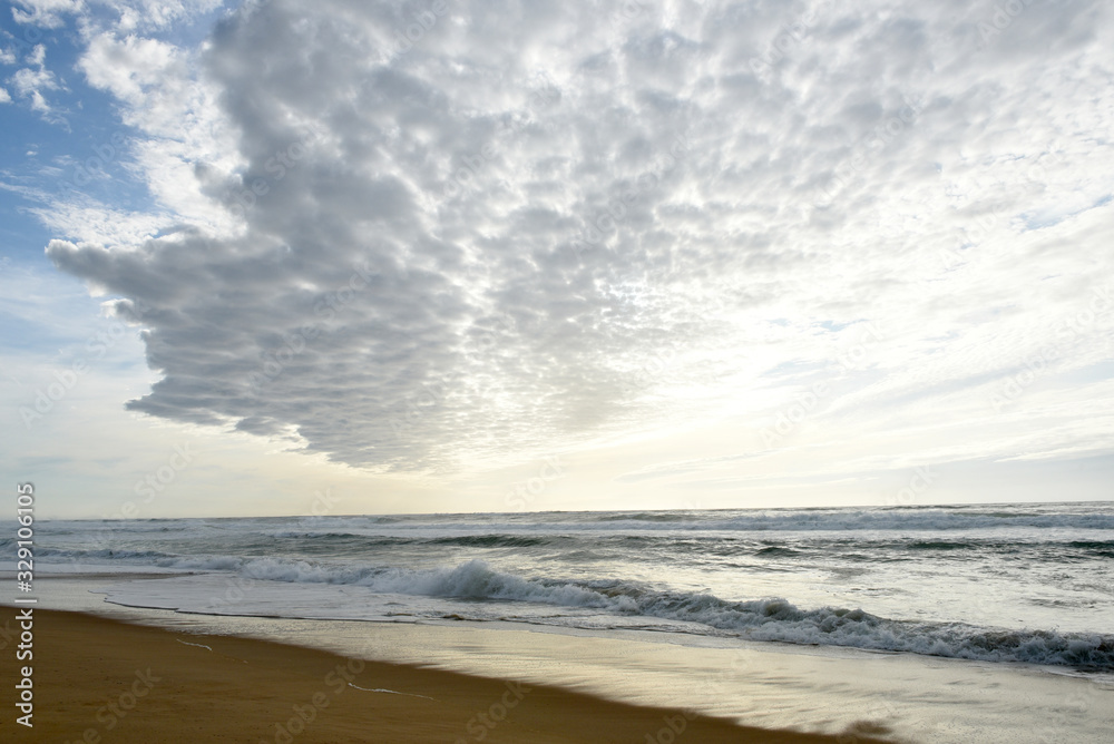 Nuages sur la mer Vieux Boucau France