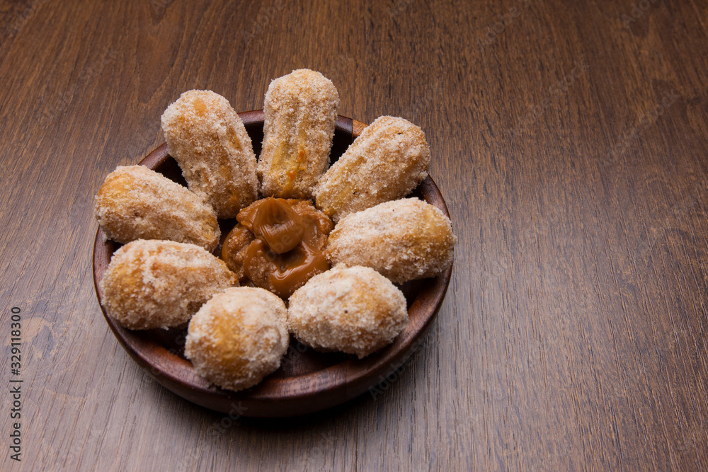 churros recheados com doce de leite churros recheados com doce de leite