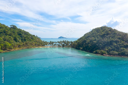 Fototapeta Naklejka Na Ścianę i Meble -  Aerial view. Top view.amazing nature background.The color of the water and beautifully bright.Azure beach with rocky mountains and clear water of Thailand ocean at sunny day.