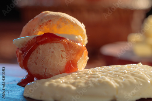 pão de queijo com goiabada e queijo da Serra da Canastra, Minas Gerais, Brasil, pão de queijo artesanal photo