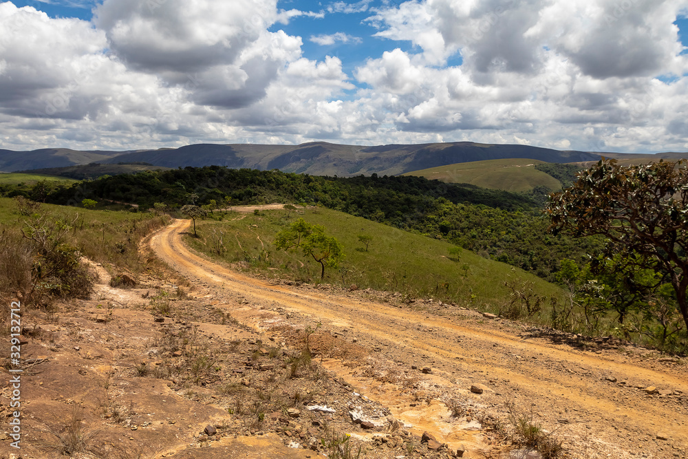 estrada na Serra da Canastra, Minas Gerais, Brasil