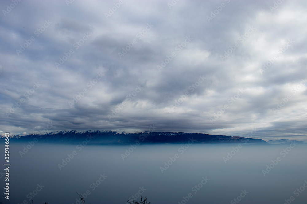Nebbia sul lago di Garda