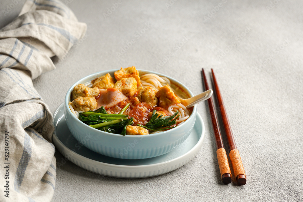 canh bun Vietnamese Noodle Soup wшер Water Spinach, fried Tofu, fish
