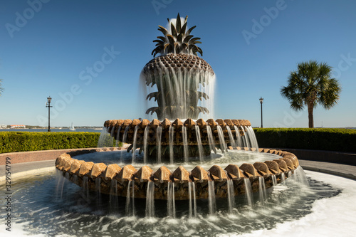 Fototapeta Naklejka Na Ścianę i Meble -  Charleston SC pineapple fountain