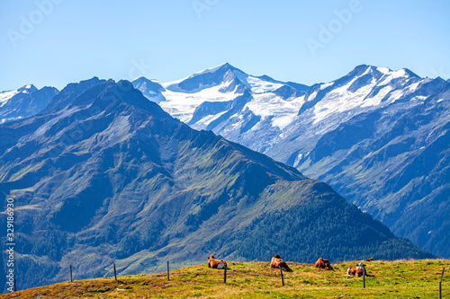 Der Großvenediger im Nationalpark Hohe Tauern in den Ostalpen photo