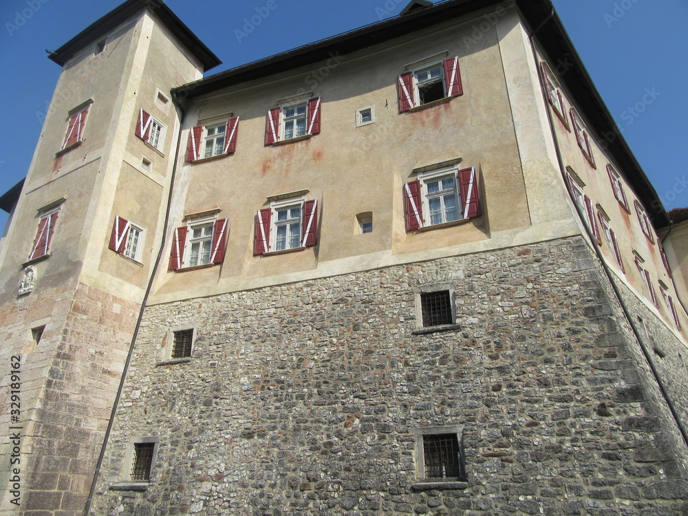 castel Thun