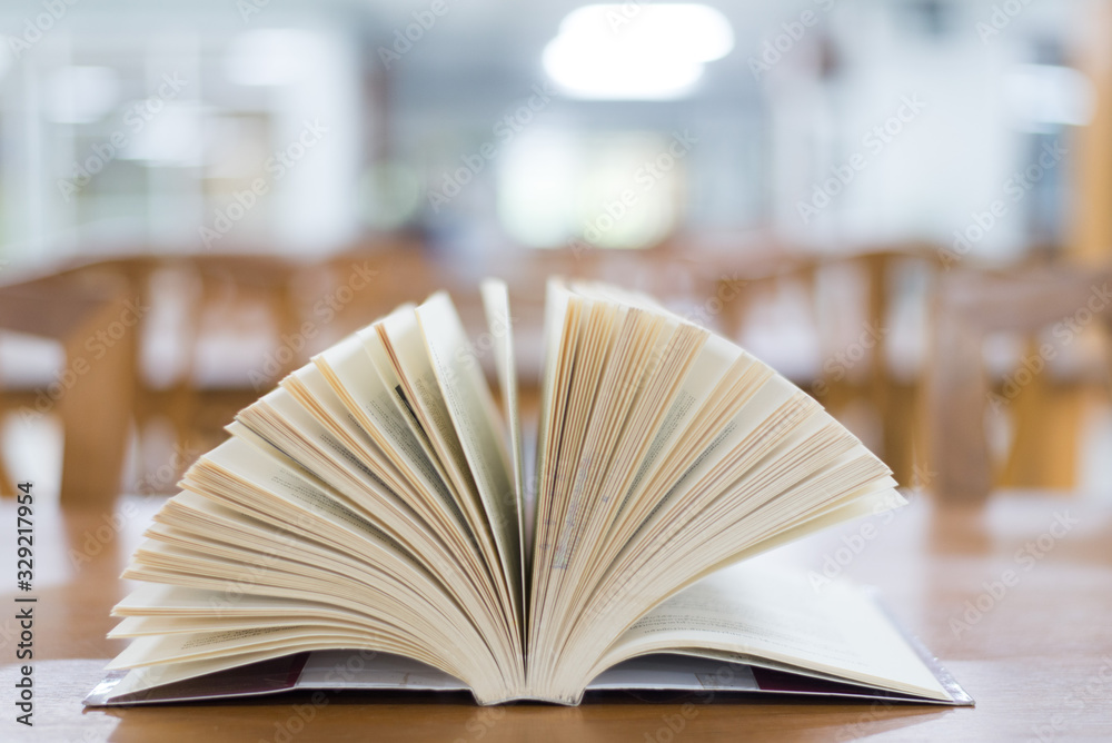 Obraz premium open books