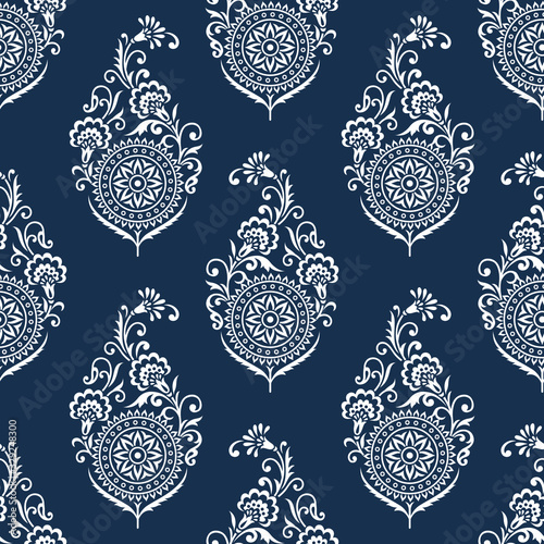 Seamless traditional Asian damask wallpaper