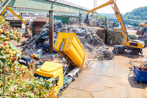 Recyclingindustrie. Business Recycling.Metall Abfalltrennung.