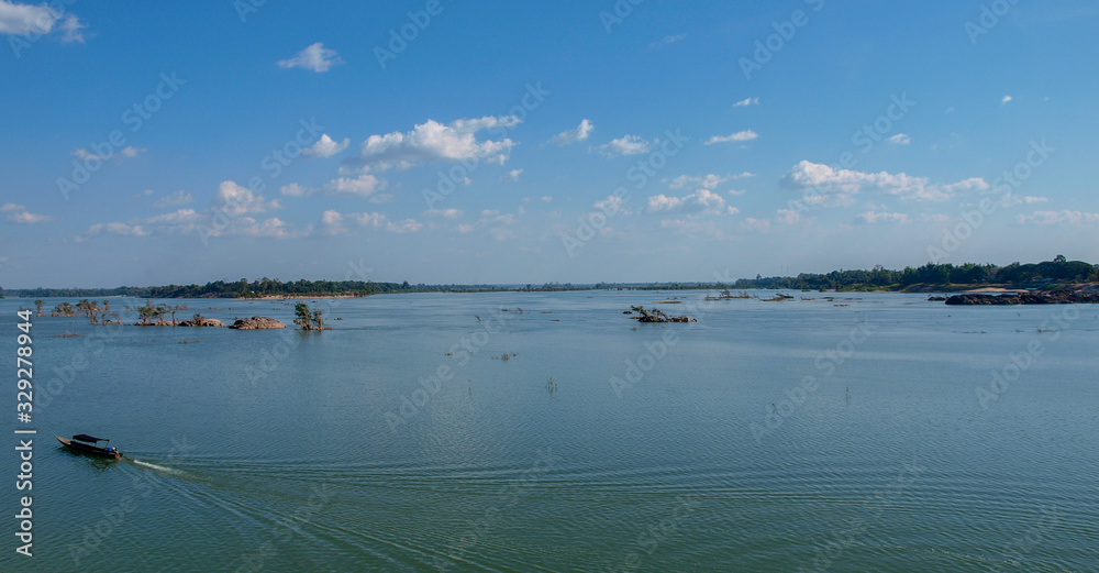 Flusslandschaft der 4000 Inseln im Mekong in Laos